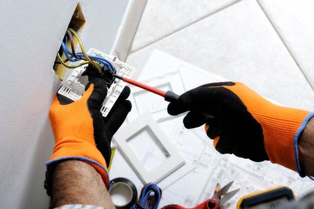 Emergency Electrical Faults and What to Do Immediately